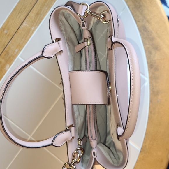 Michael Kors Large Blush Color Satchel.  Pre-loved. - Picture 15 of 16